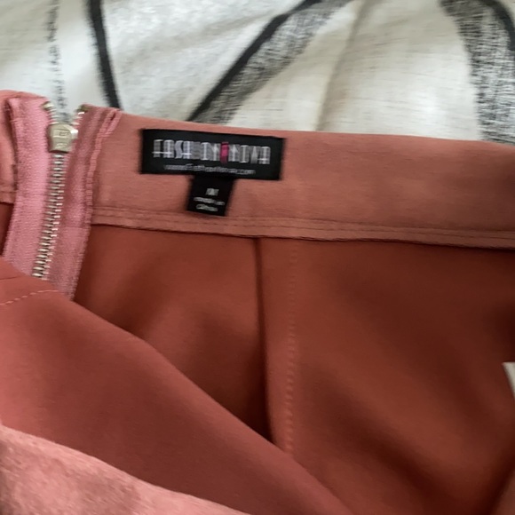 Fashion nova skirt - Picture 3 of 3